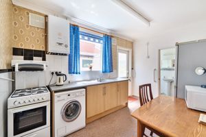 Kitchen- click for photo gallery